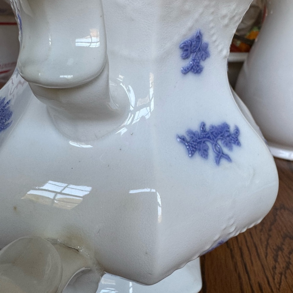 Elegant White and Blue Floral Teapot with lid & two teacups - Picture 9 of 16